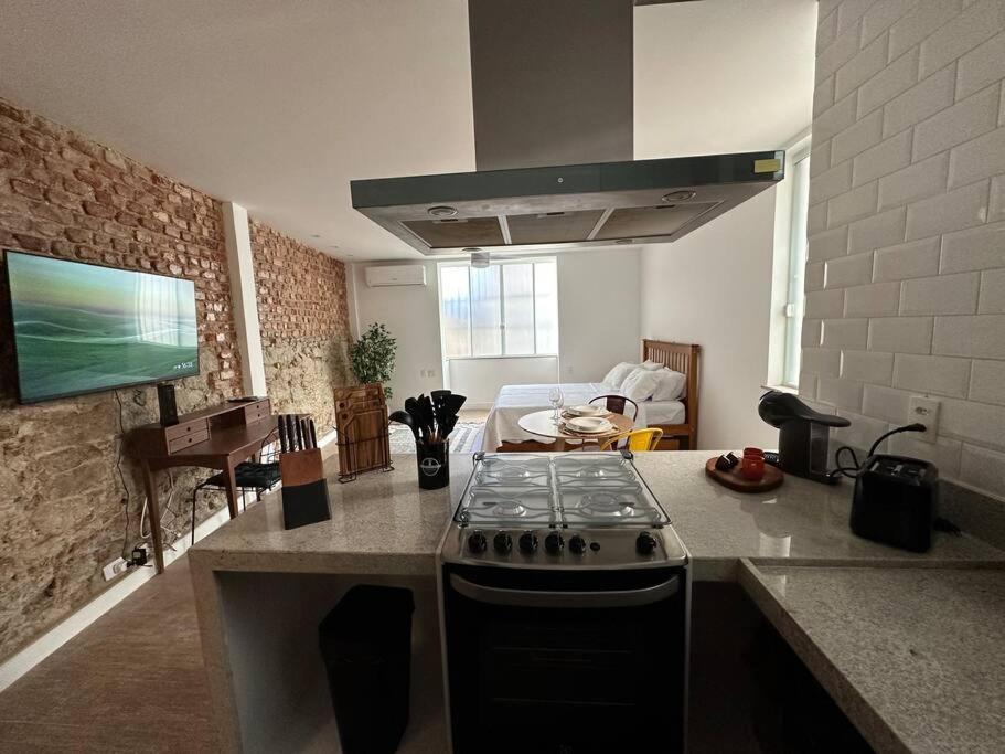 Studio Com Espaco De Trabalho E Ar Condicionado Apartemen Rio de Janeiro